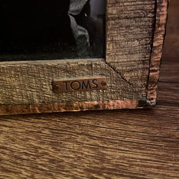 Toms Target Collab Picture Frame - Picture 2 of 3